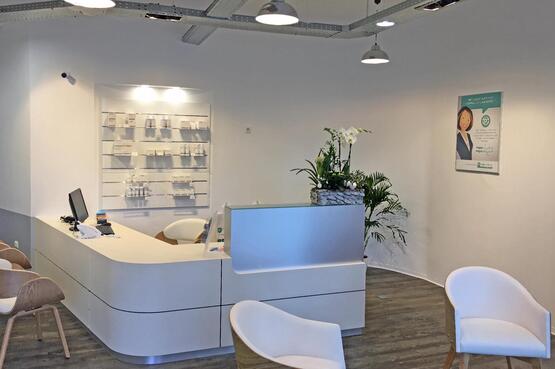 audition-conseil-appareil-auditif-audioptothesiste-pau-centre-laboratoire-entendre-bearn-moreau-centre-ville-phonak-oticon-orl-fauteuil-reeduction-auditive-2.jpg